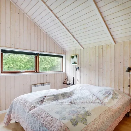 Chermeine - 1-2km To The Fjord By Interhome